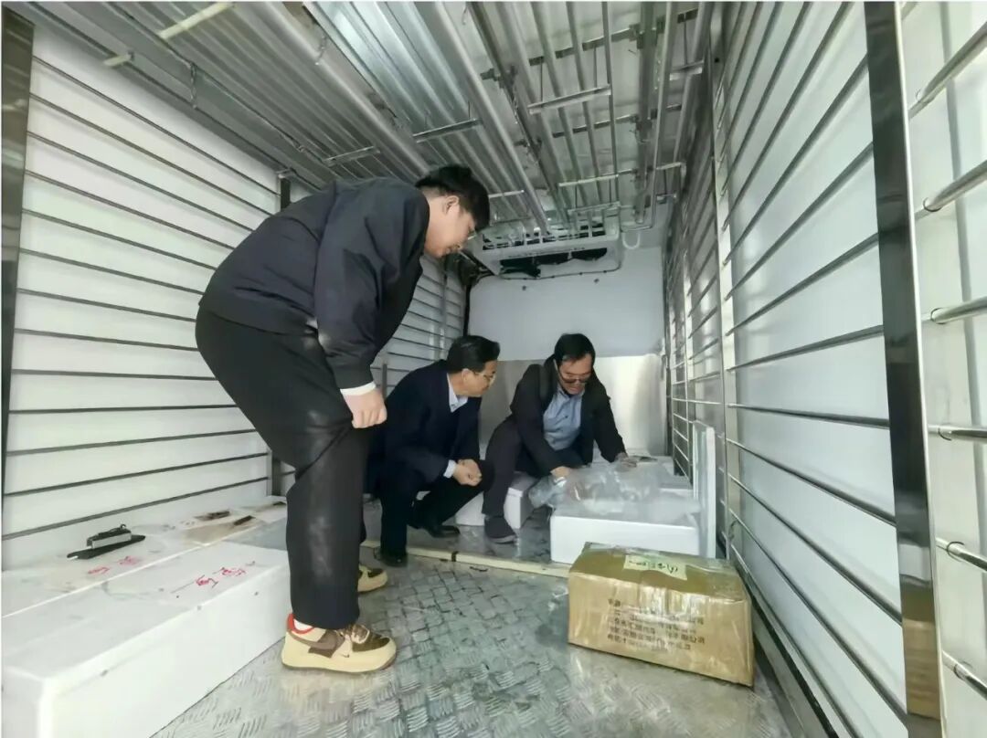 浙青专家团赋能海西发展 ▏微松科技:为援青冷链车装上 “智慧大脑